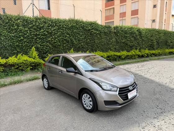 HYUNDAI HB20 1.0 COMFORT 12V FLEX 4P MANUAL
